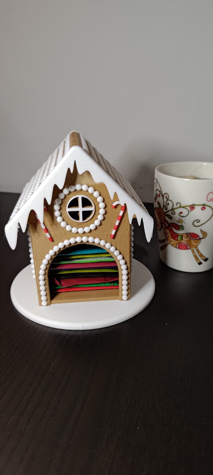 Gingerbread house tea bags holder